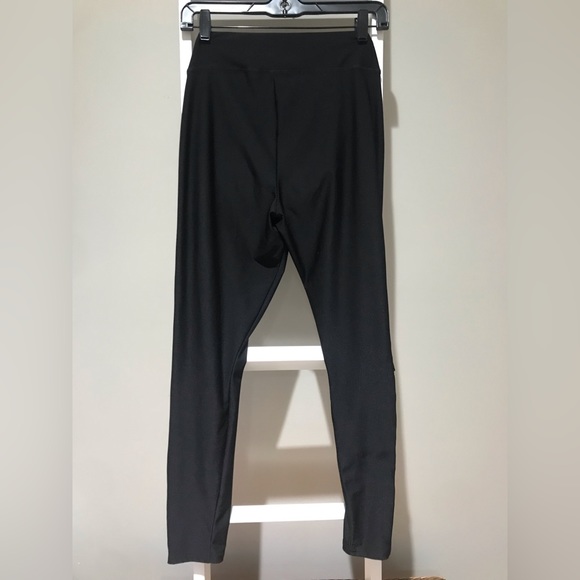 Adore Me Leggings - Picture 3 of 4